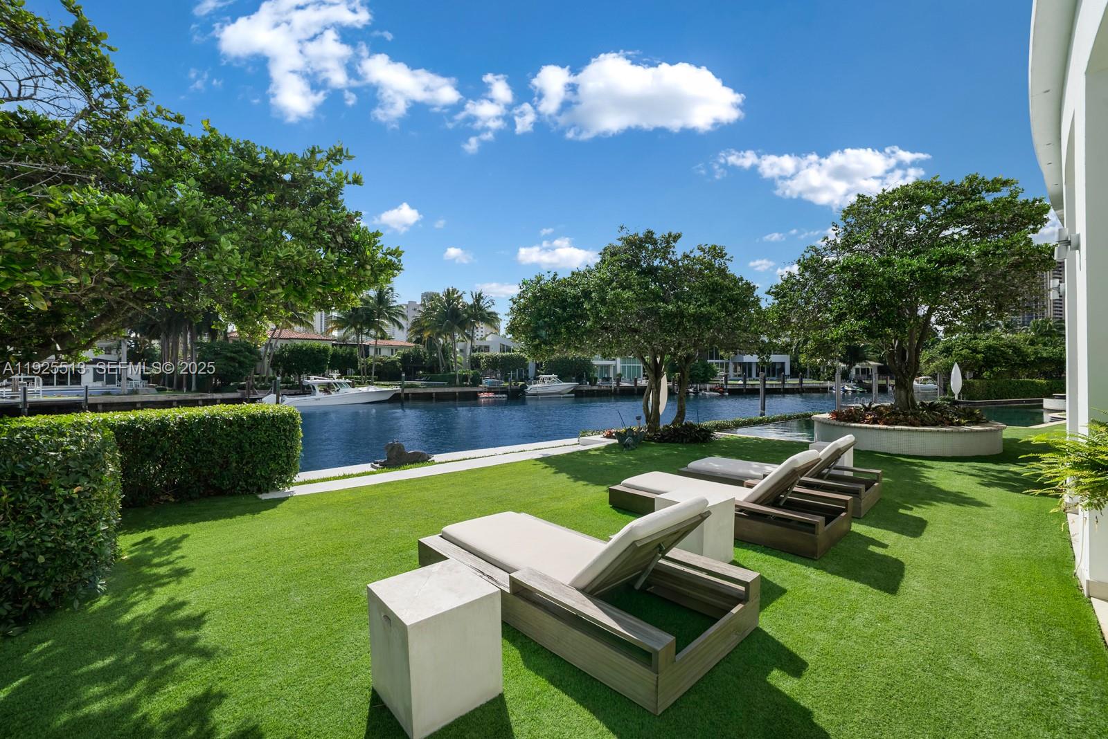 142 S Island Dr, Golden Beach FL 33160