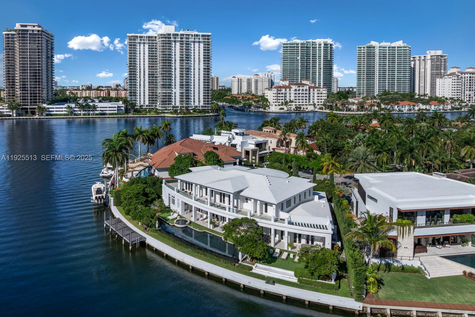 142 S Island Dr, Golden Beach FL 33160
