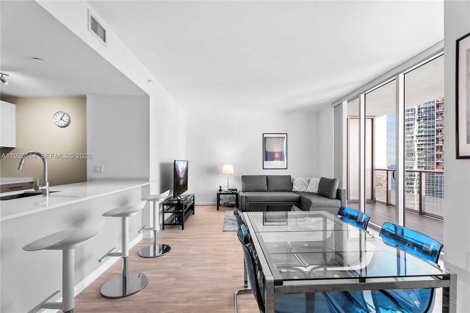 1300 Brickell Bay Dr #3500, Miami FL 33131