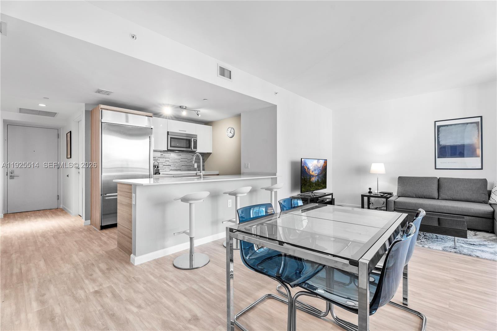 1300 Brickell Bay Dr #3500, Miami FL 33131