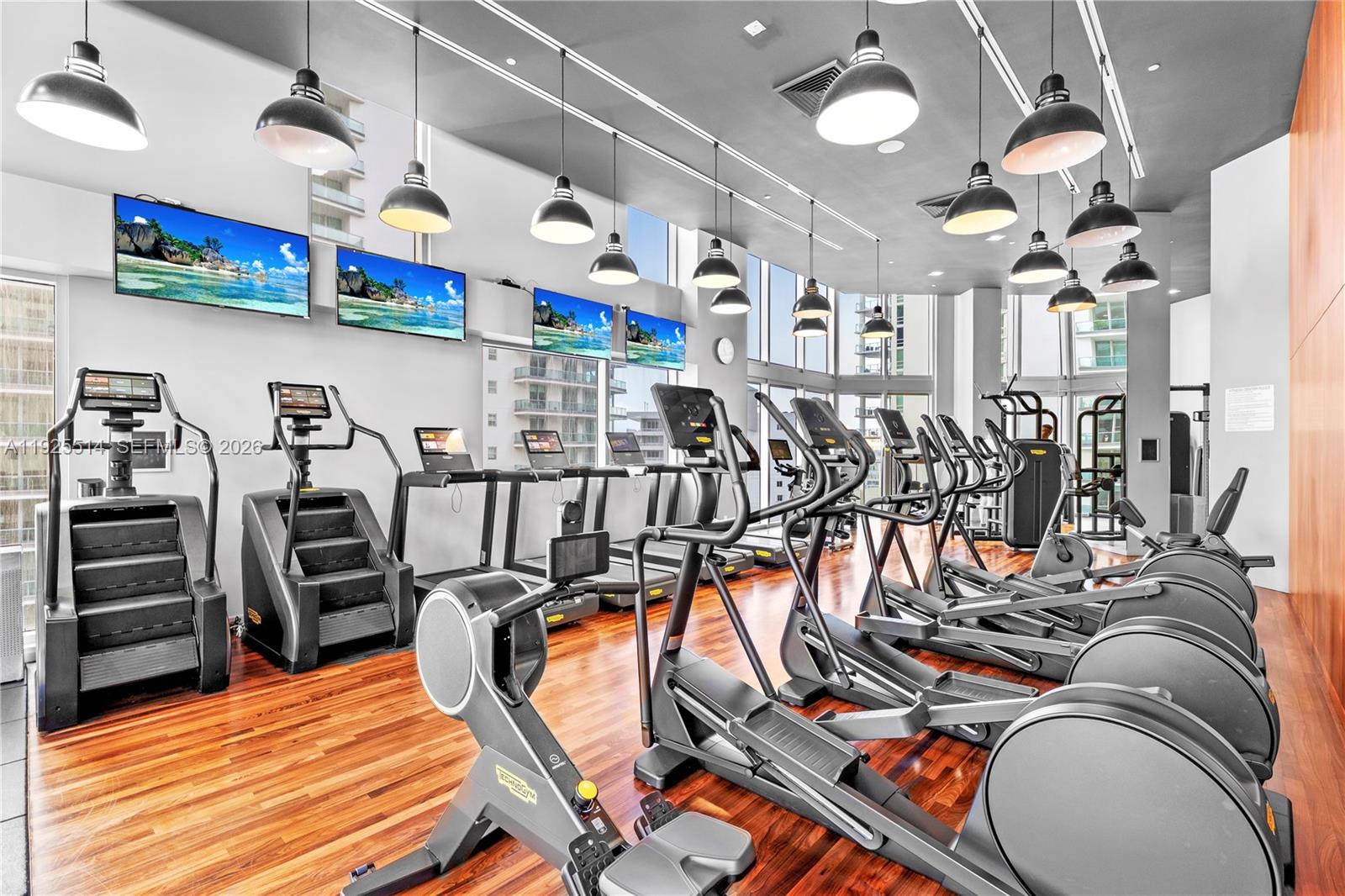 1300 Brickell Bay Dr #3500, Miami FL 33131