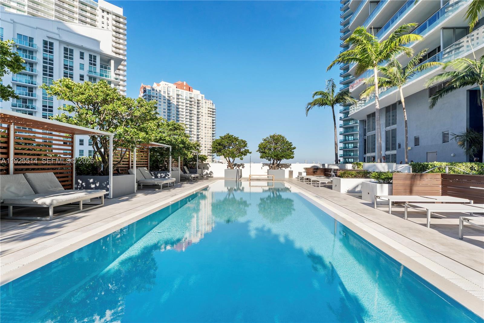 1300 Brickell Bay Dr #3500, Miami FL 33131