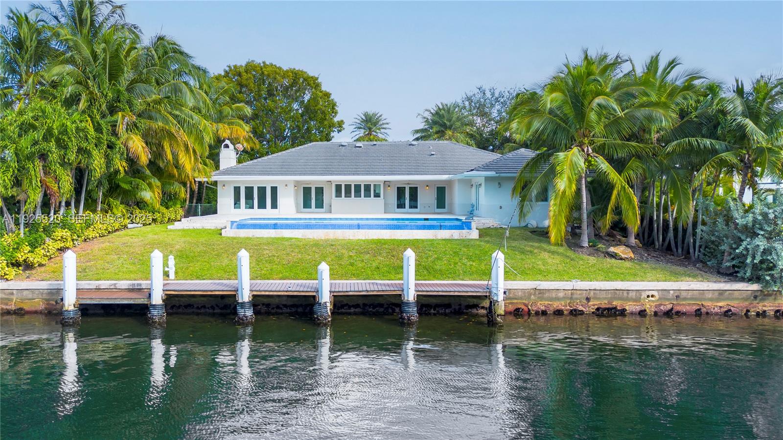 6960 Sunrise Dr, Coral Gables FL 33133