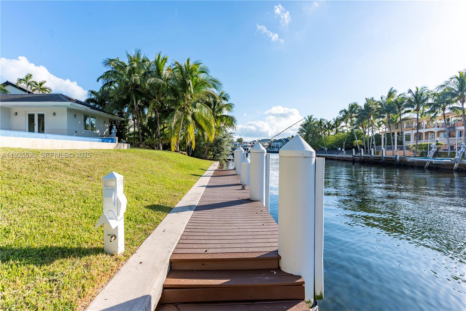 6960 Sunrise Dr, Coral Gables FL 33133