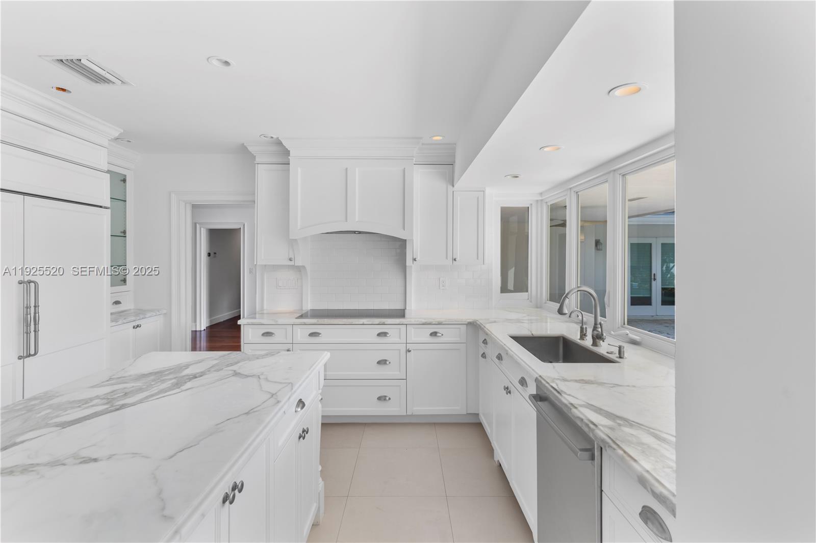 6960 Sunrise Dr, Coral Gables FL 33133