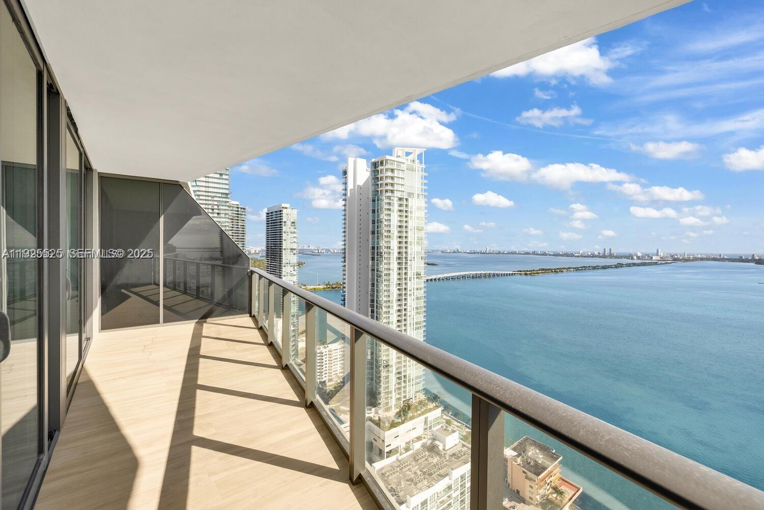 460 NE 28th St #3907, Miami FL 33137