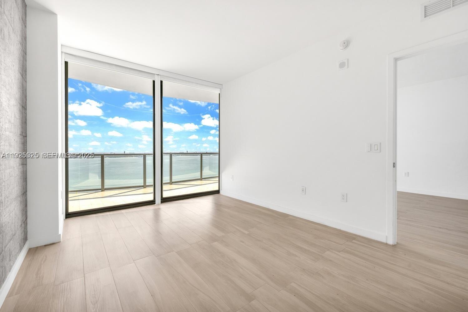 460 NE 28th St #3907, Miami FL 33137