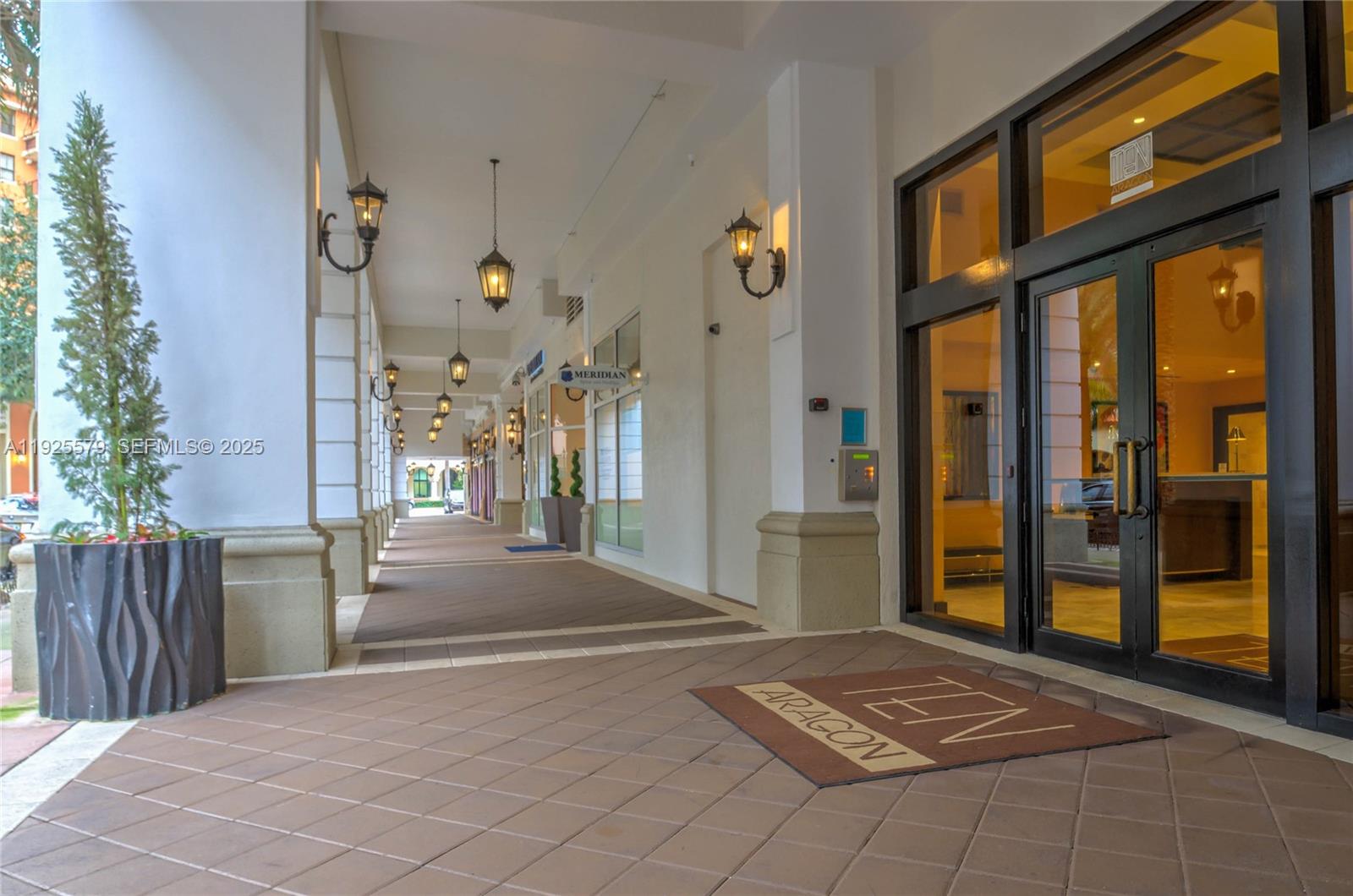 10 Aragon Ave #1019, Coral Gables FL 33134