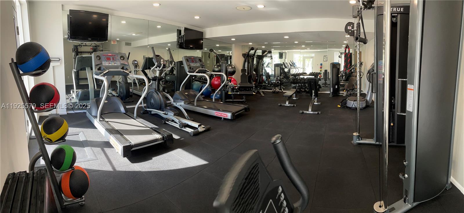 10 Aragon Ave #1019, Coral Gables FL 33134