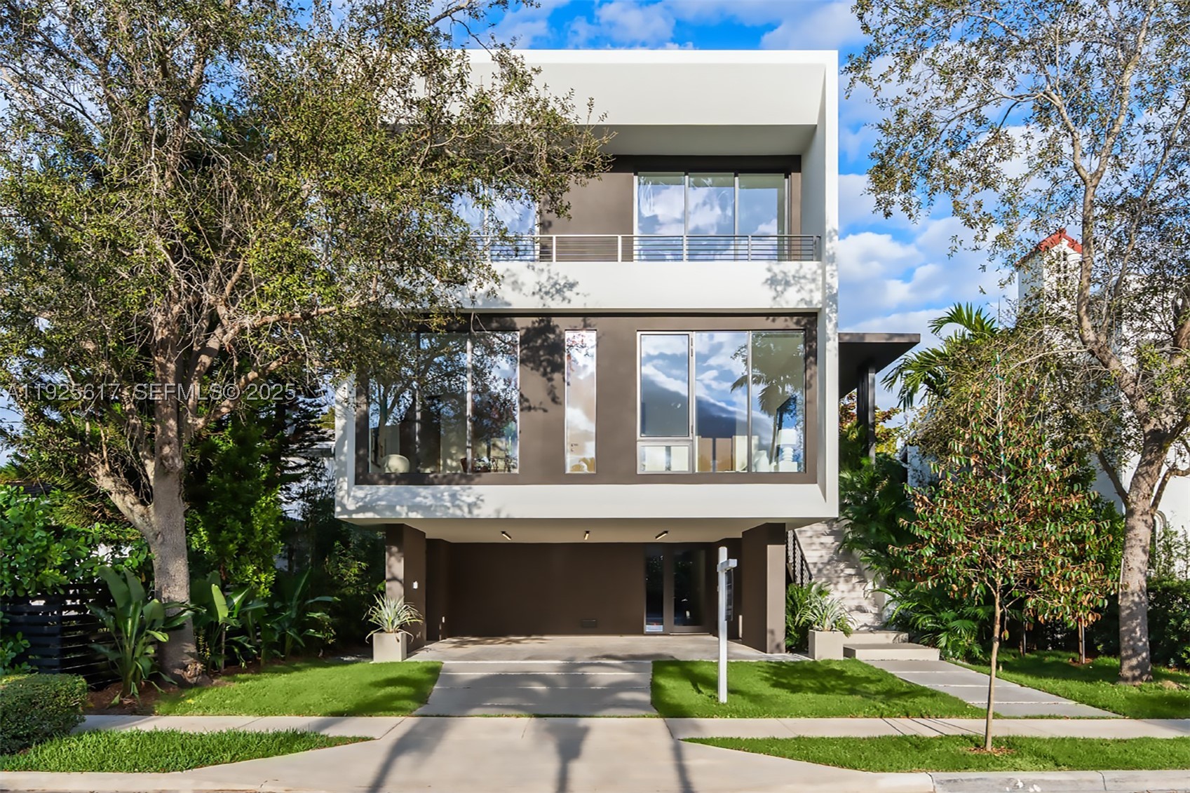 3551 Crystal Ct, Miami FL 33133