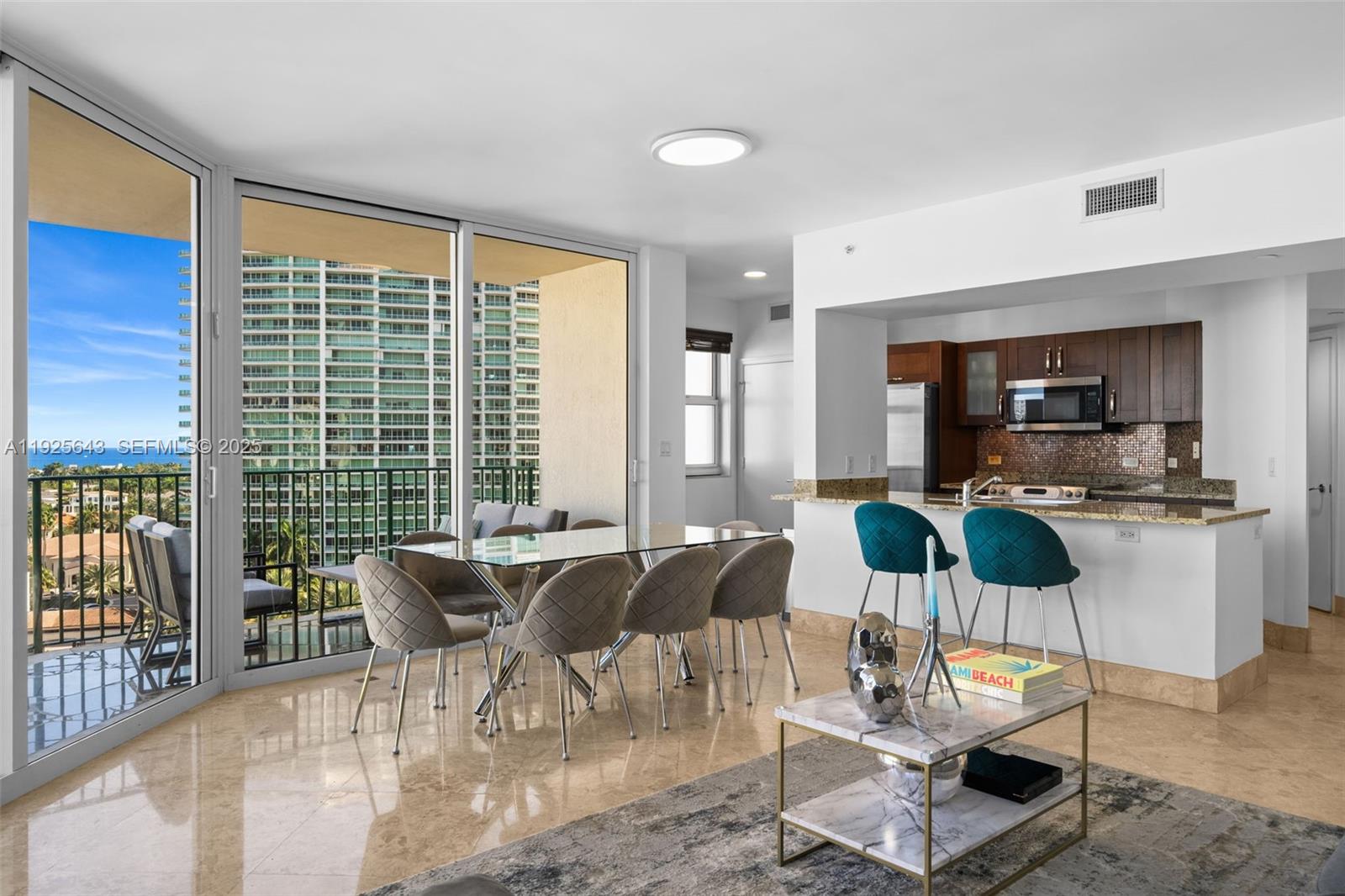 19900 E Country Club Dr #1112, Aventura FL 33180