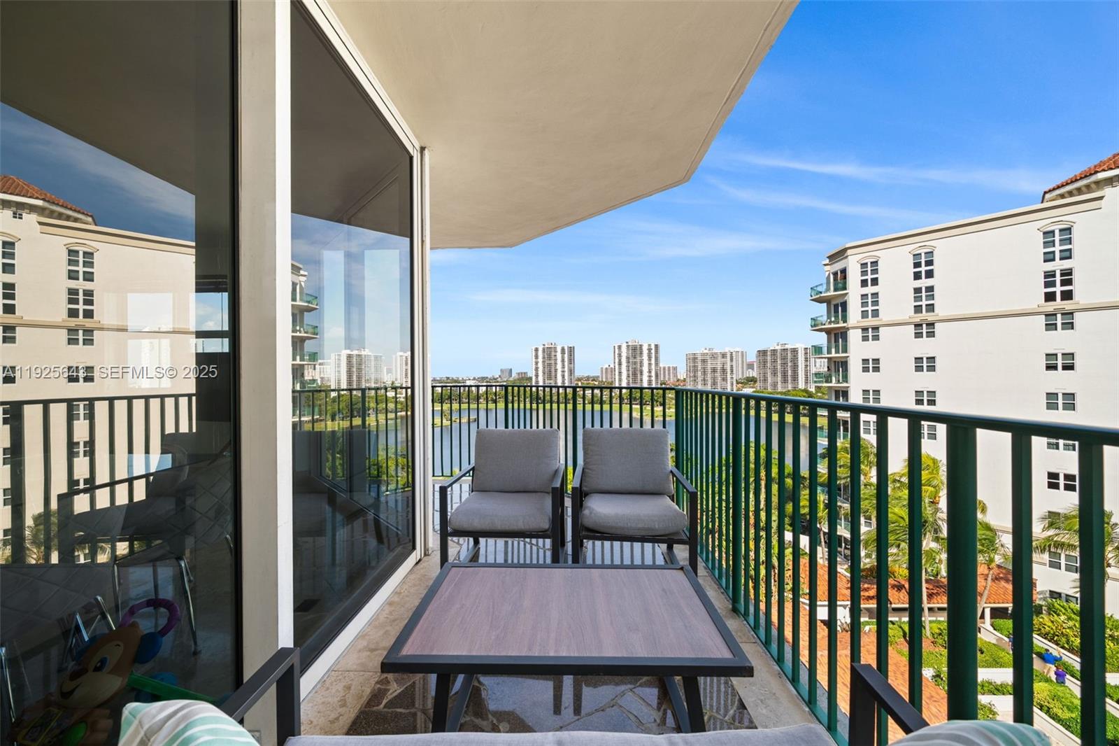 19900 E Country Club Dr #1112, Aventura FL 33180