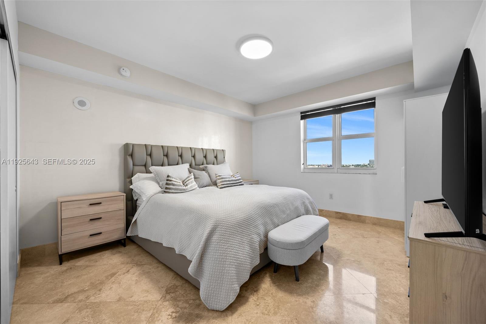 19900 E Country Club Dr #1112, Aventura FL 33180