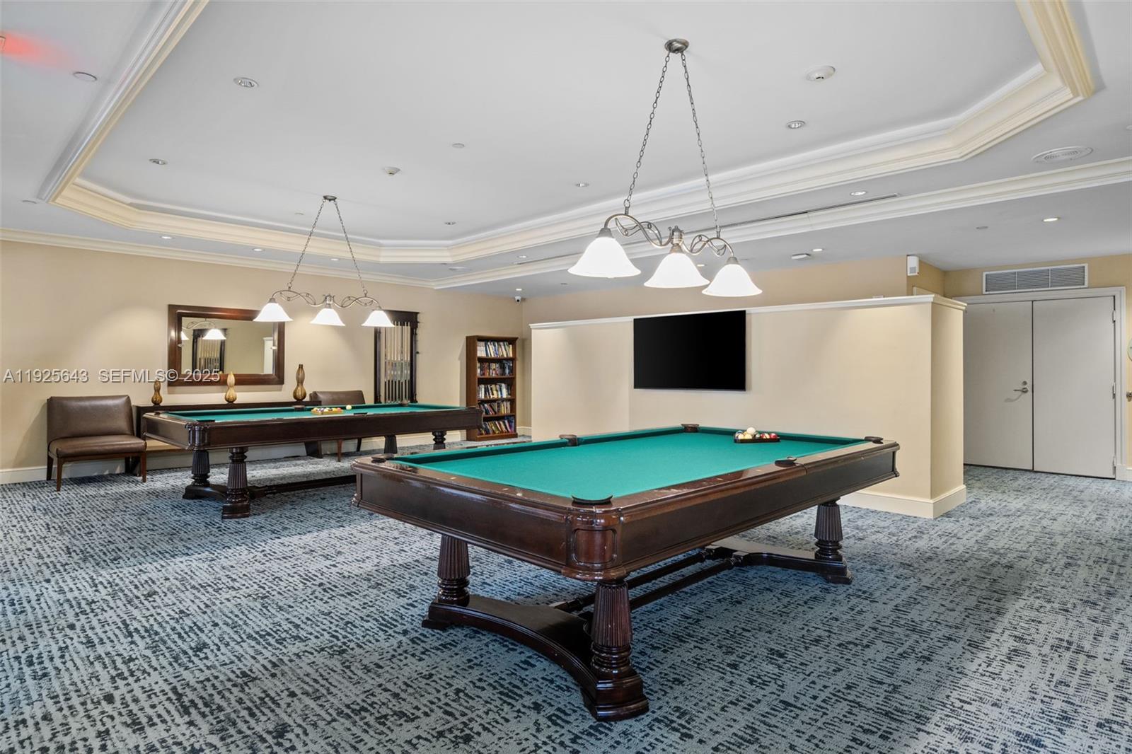 19900 E Country Club Dr #1112, Aventura FL 33180