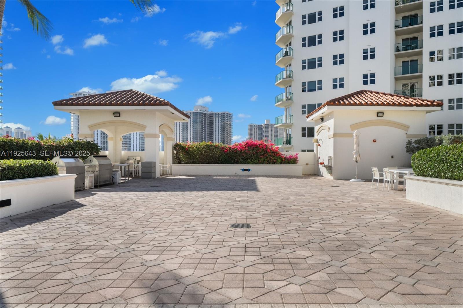 19900 E Country Club Dr #1112, Aventura FL 33180