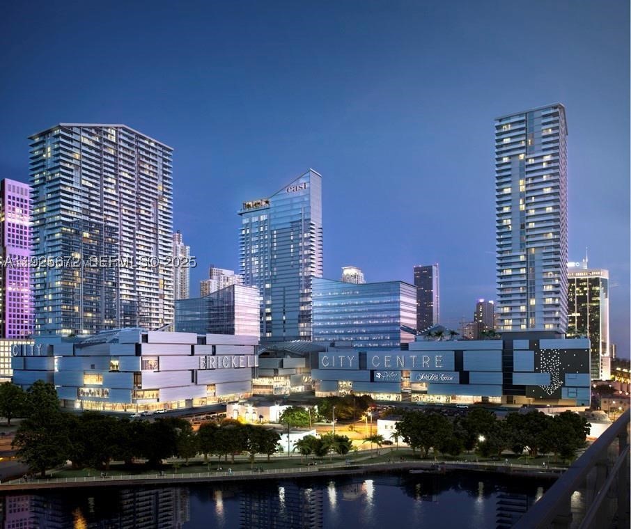 31 SE 5th St #3921, Miami FL 33131