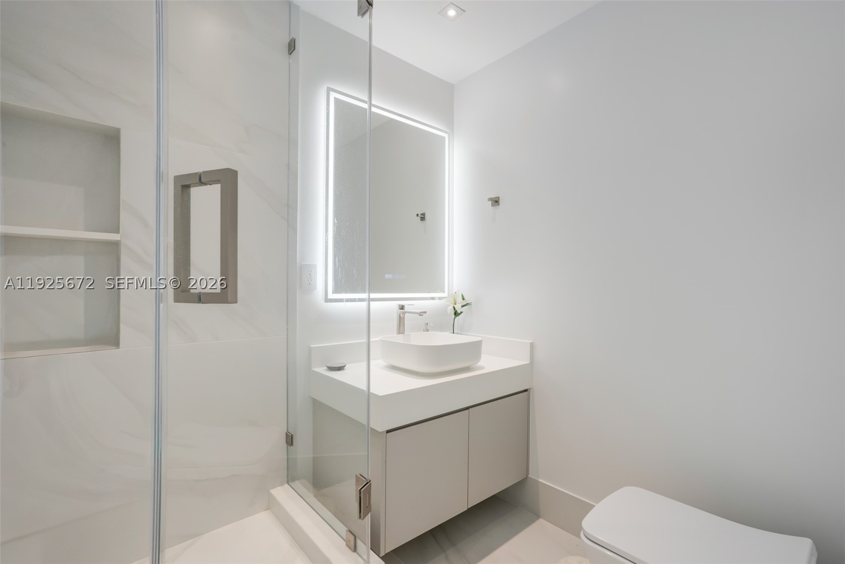 31 SE 5th St #3921, Miami FL 33131
