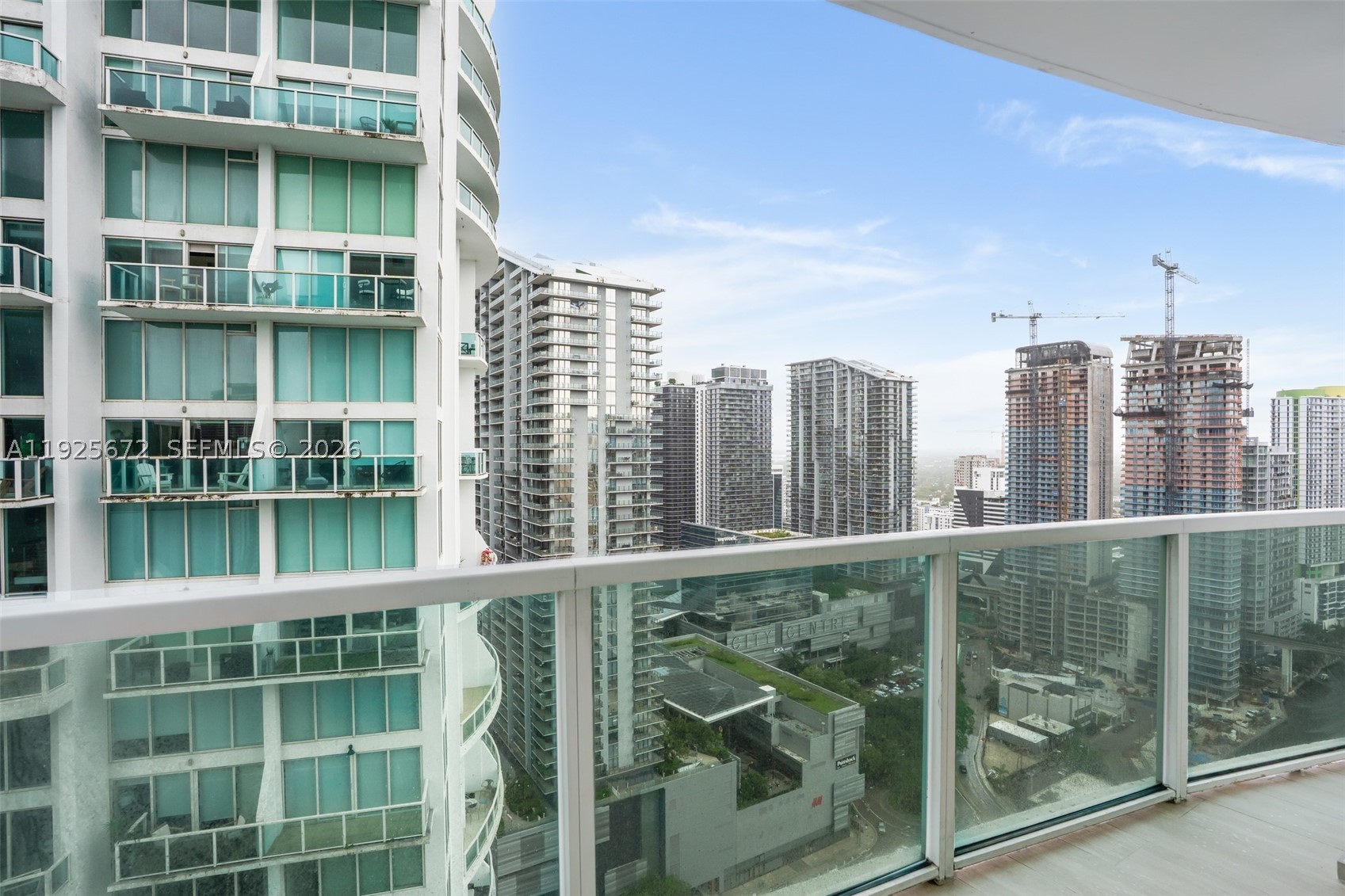 31 SE 5th St #3921, Miami FL 33131