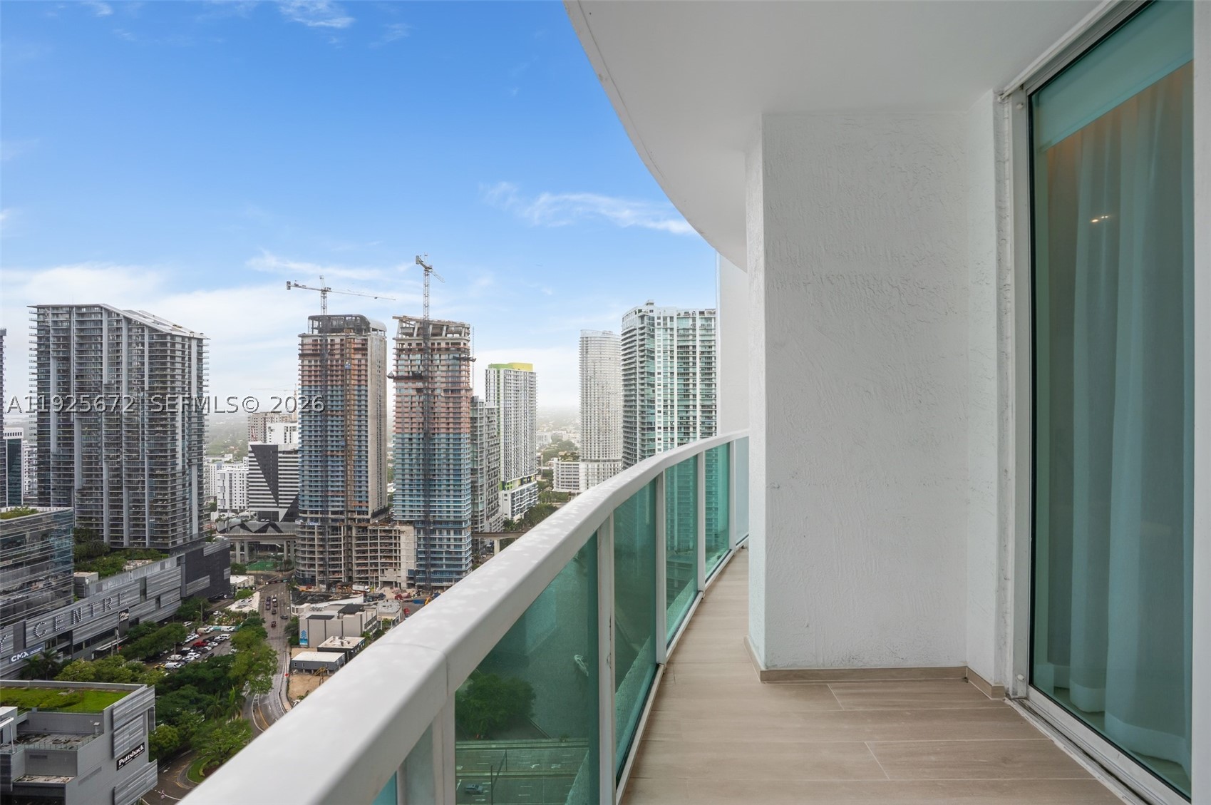 31 SE 5th St #3921, Miami FL 33131