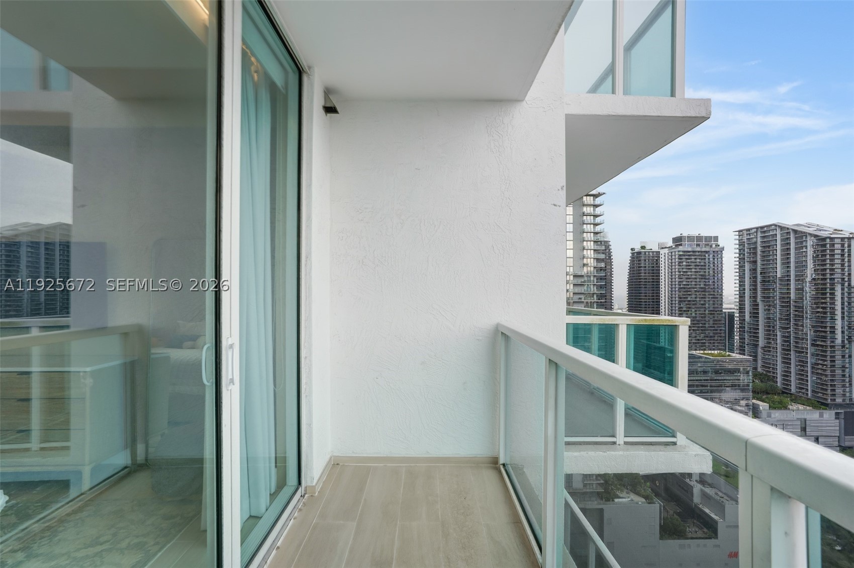 31 SE 5th St #3921, Miami FL 33131