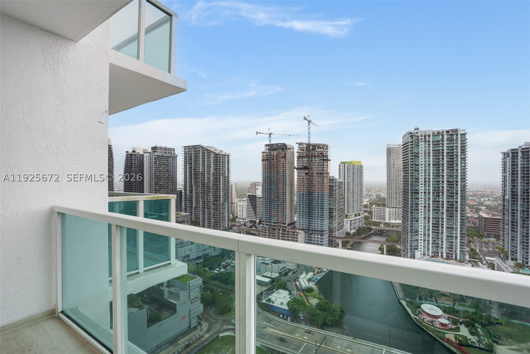 31 SE 5th St #3921, Miami FL 33131