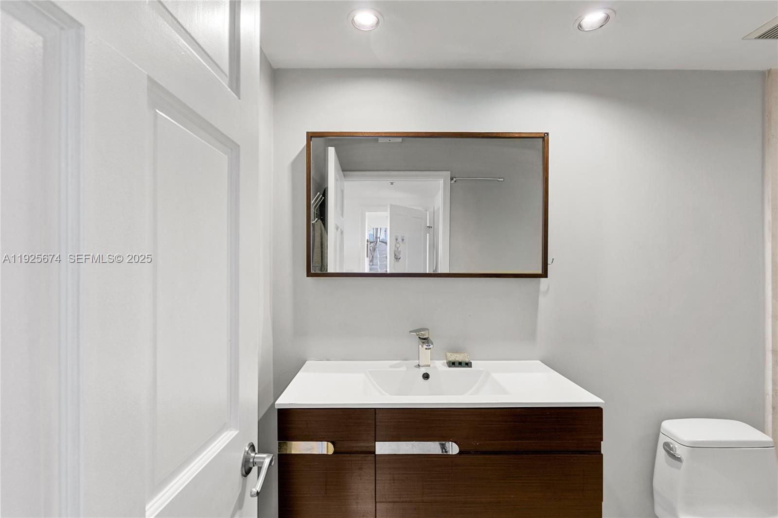 110 Washington Ave #2309, Miami Beach FL 33139