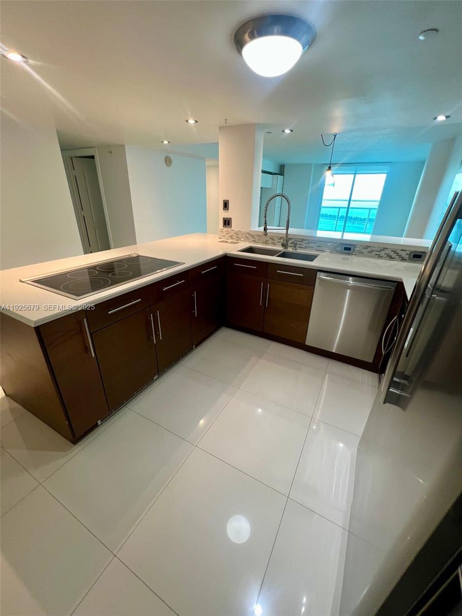 2101 Brickell Ave #2306, Miami FL 33129