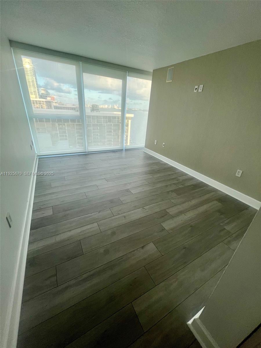 2101 Brickell Ave #2306, Miami FL 33129