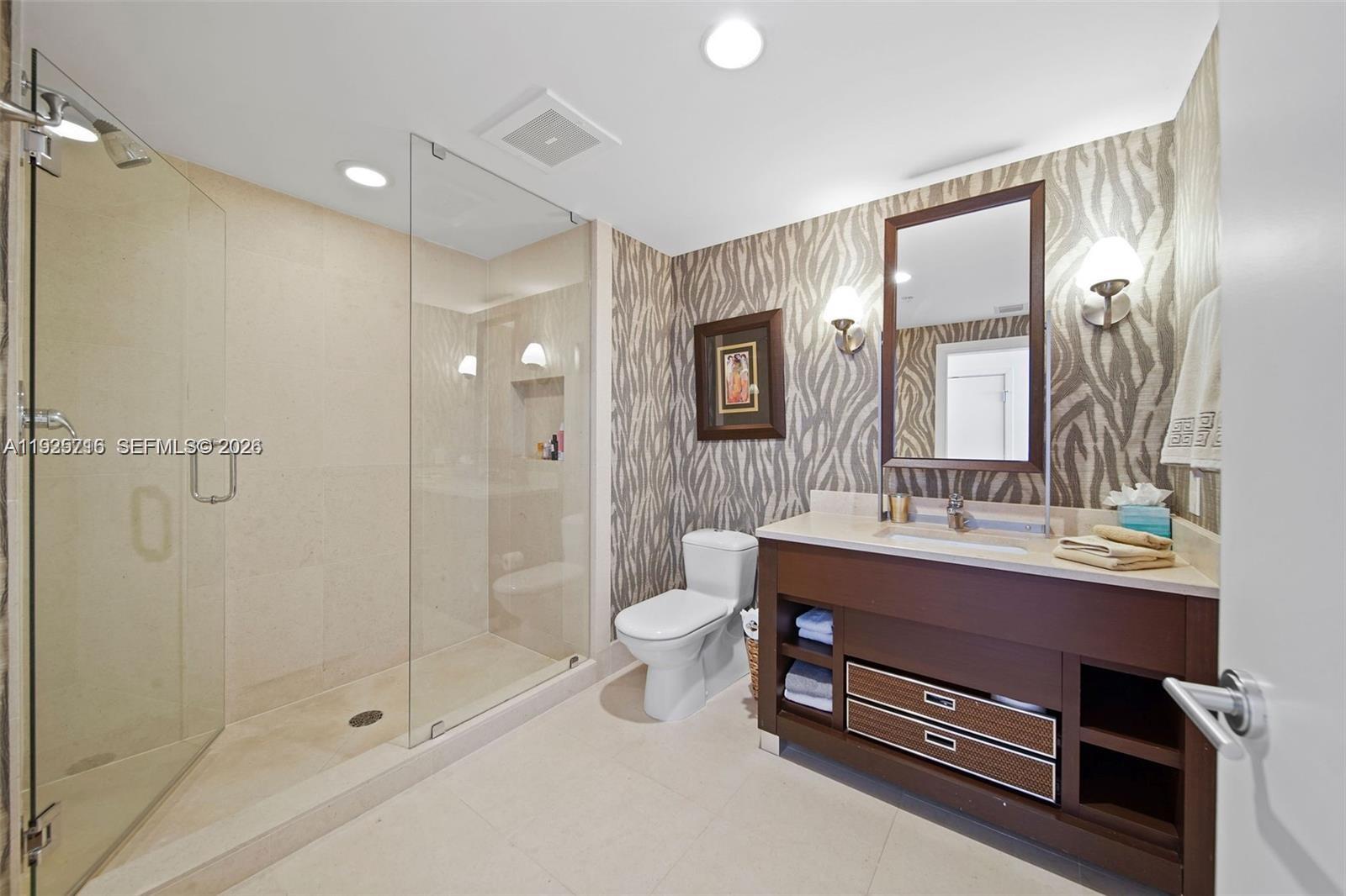 6899 Collins Ave #1801, Miami Beach FL 33141