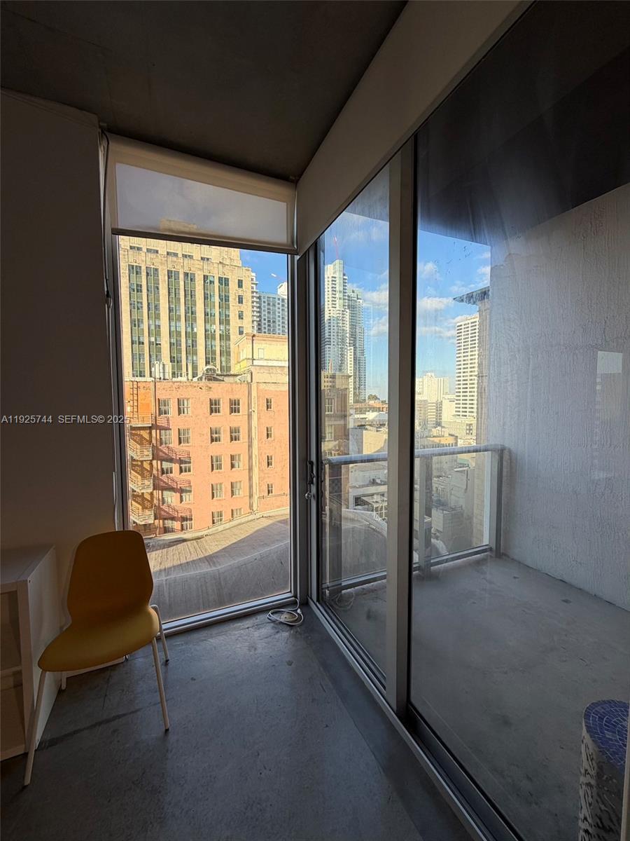 151 SE 1st St #1004, Miami FL 33131