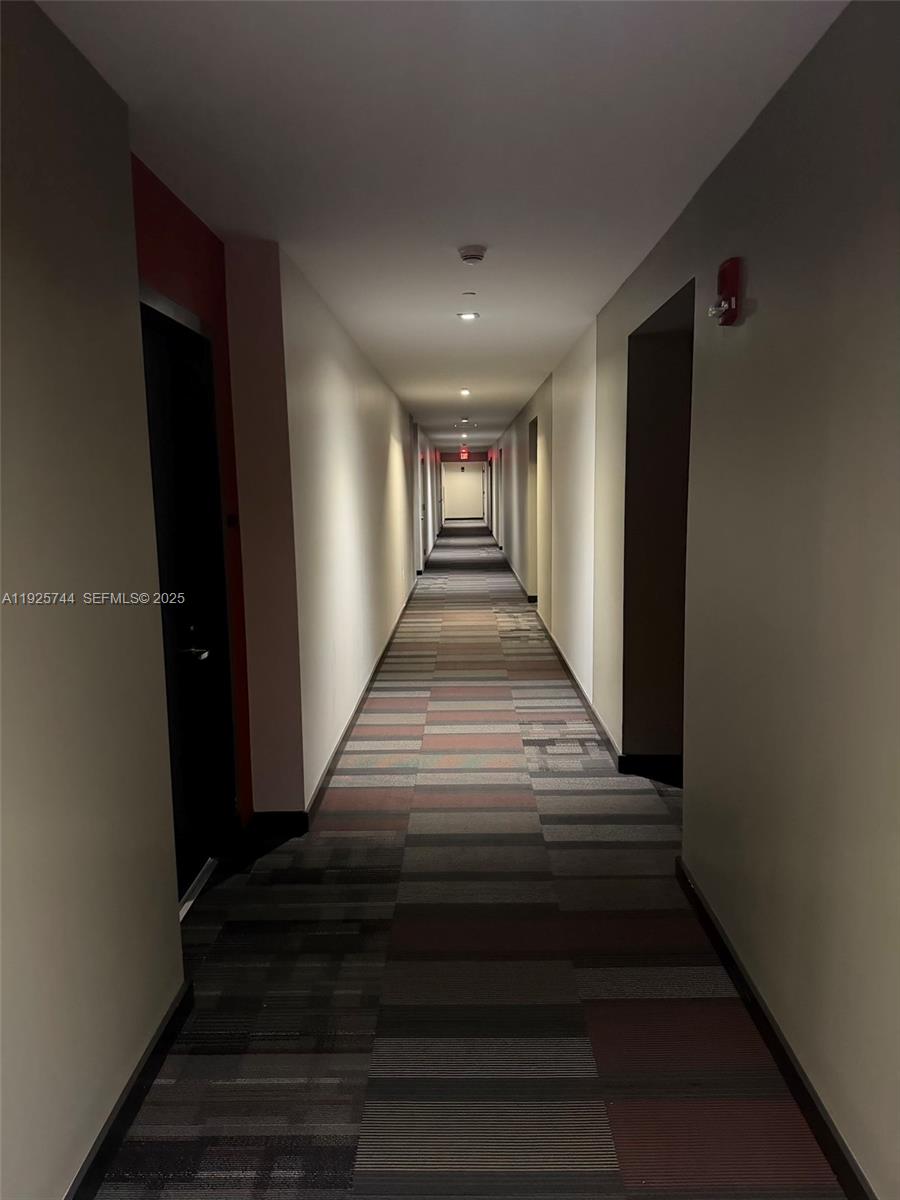 151 SE 1st St #1004, Miami FL 33131