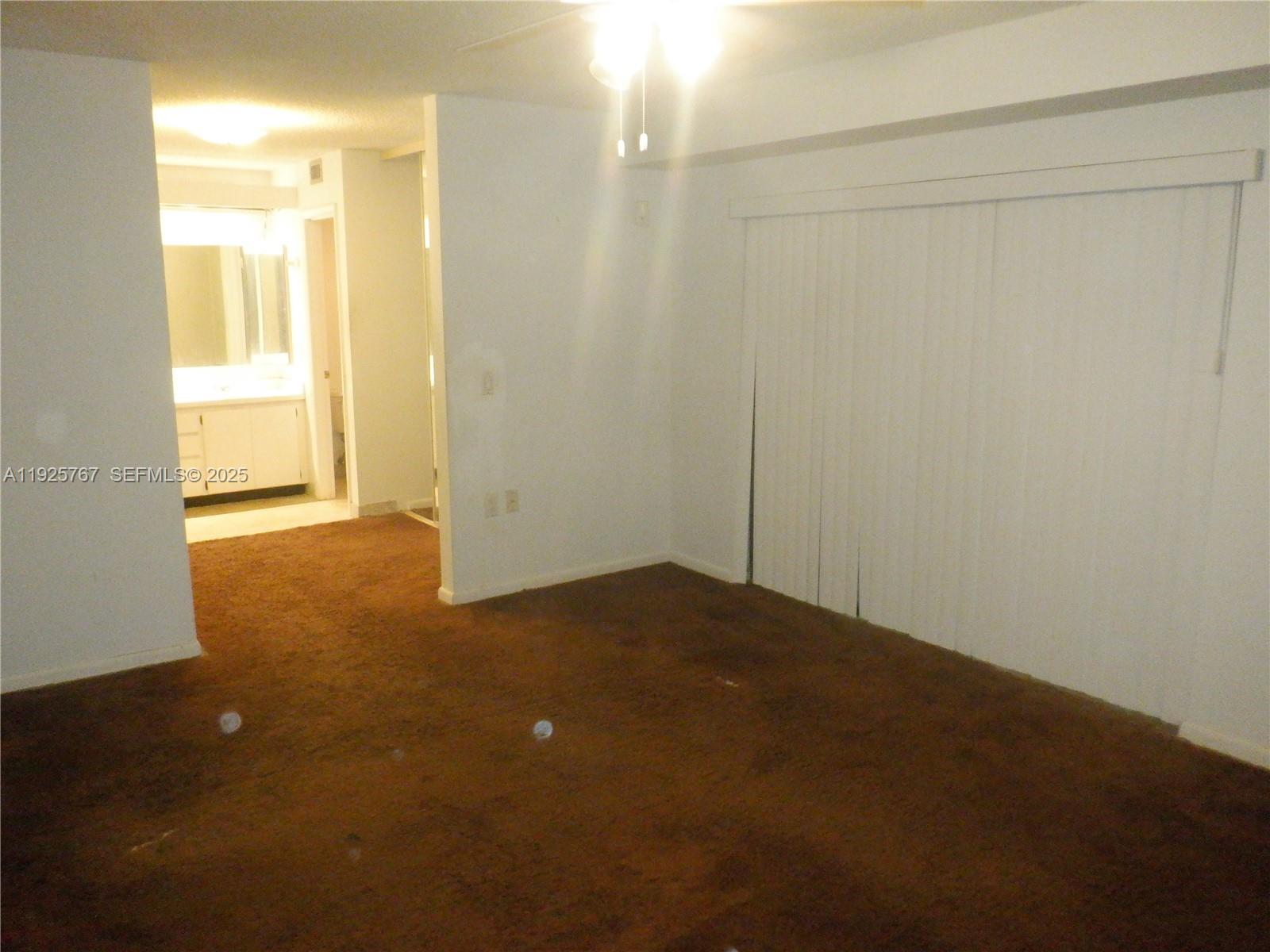 211 2nd Ln, Palm Beach Gardens FL 33418