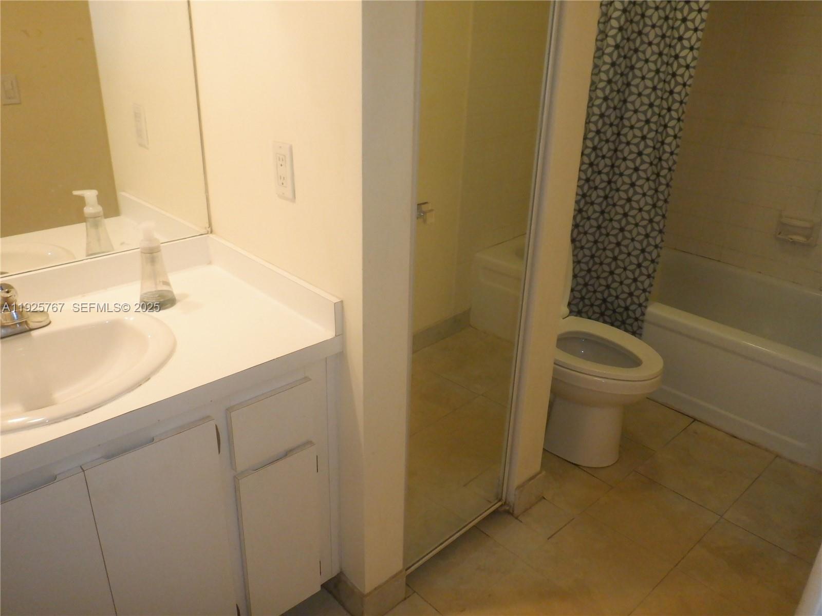 211 2nd Ln, Palm Beach Gardens FL 33418