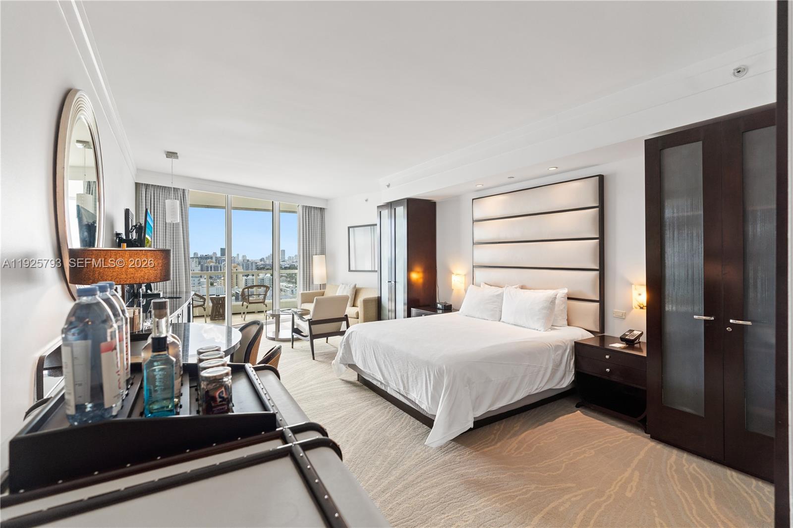 4391 Collins Ave #1814, Miami Beach FL 33140