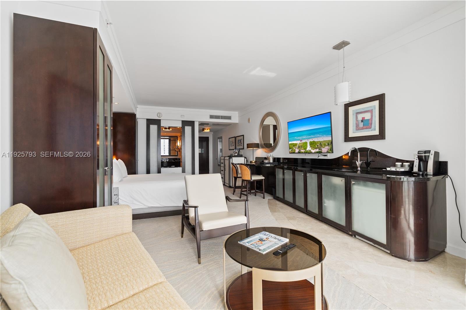 4391 Collins Ave #1814, Miami Beach FL 33140