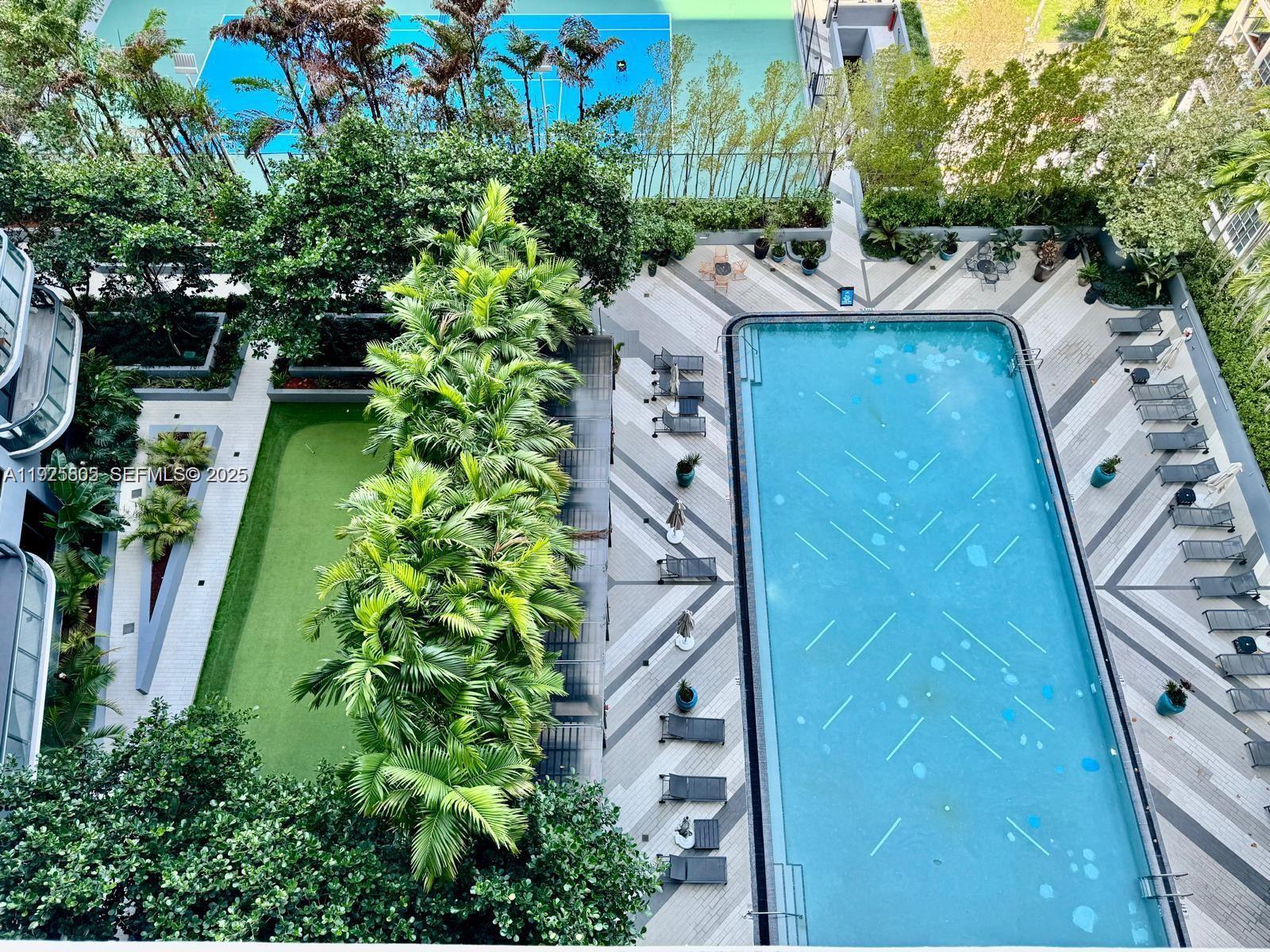 121 NE 34th St #1214, Miami FL 33137