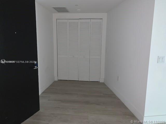 121 NE 34th St #1214, Miami FL 33137