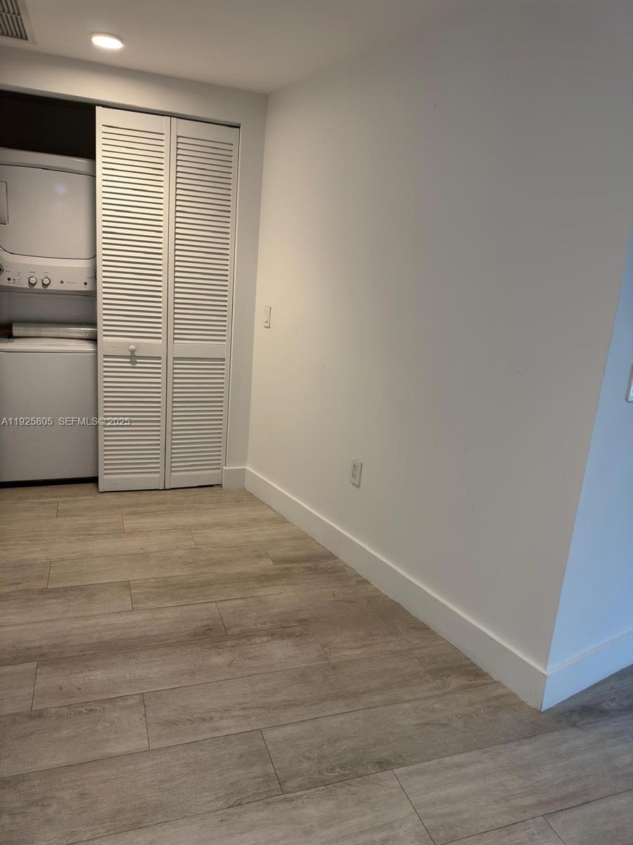 121 NE 34th St #1214, Miami FL 33137