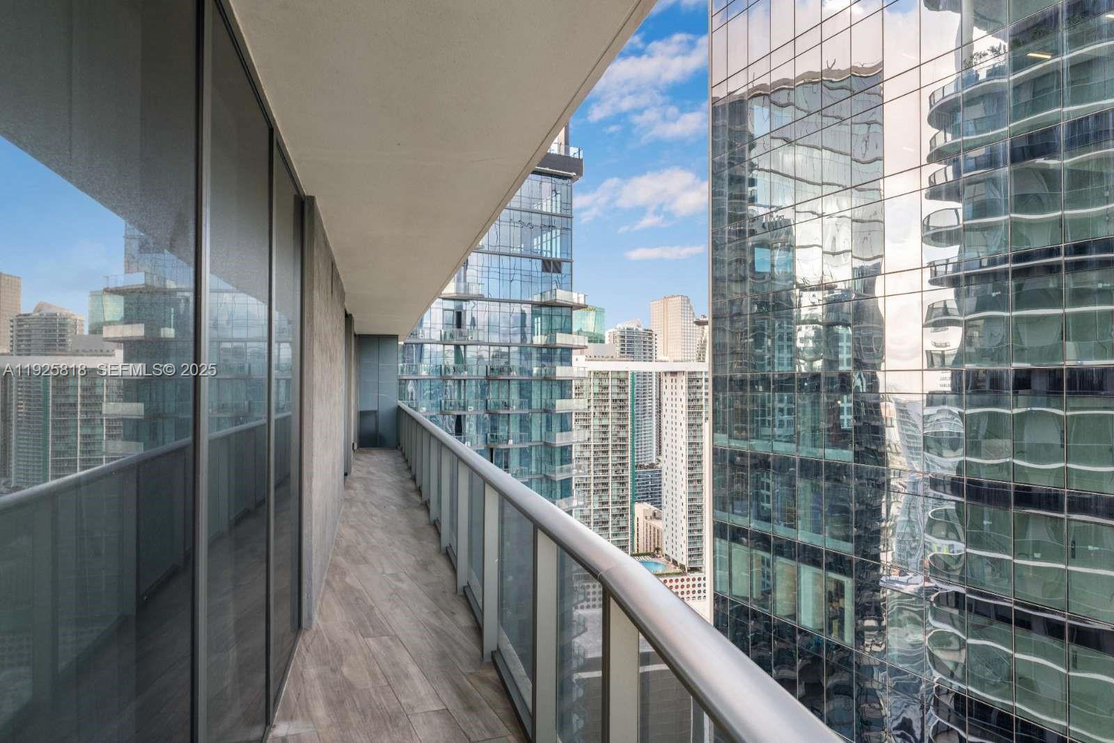 801 S Miami Ave #3804, Miami FL 33130