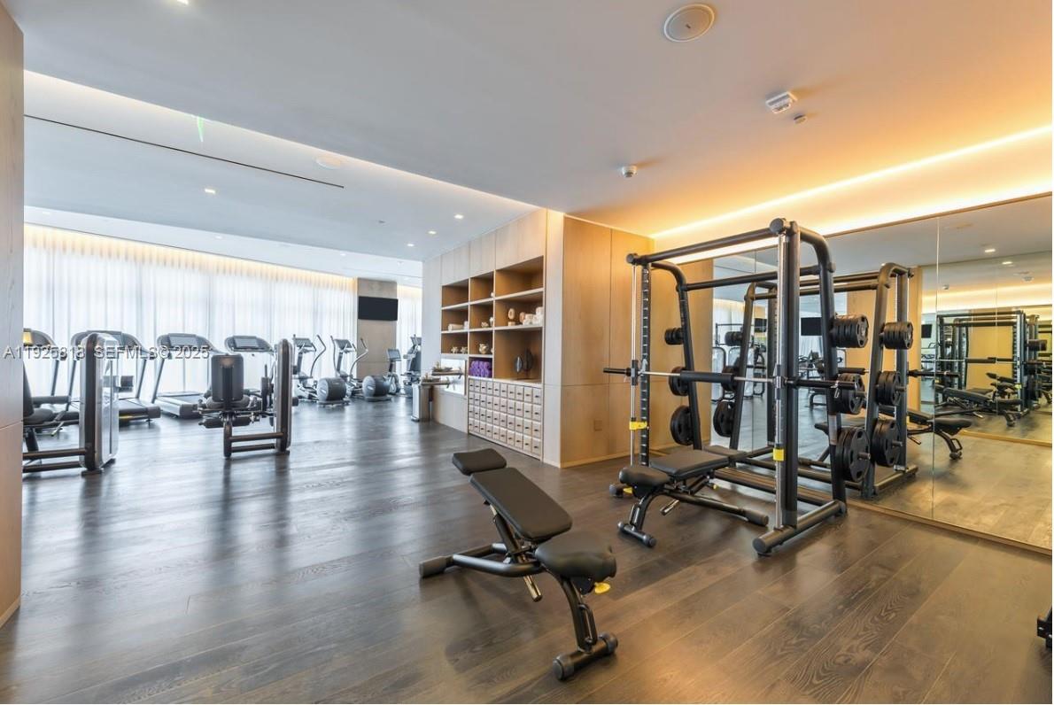 801 S Miami Ave #3804, Miami FL 33130