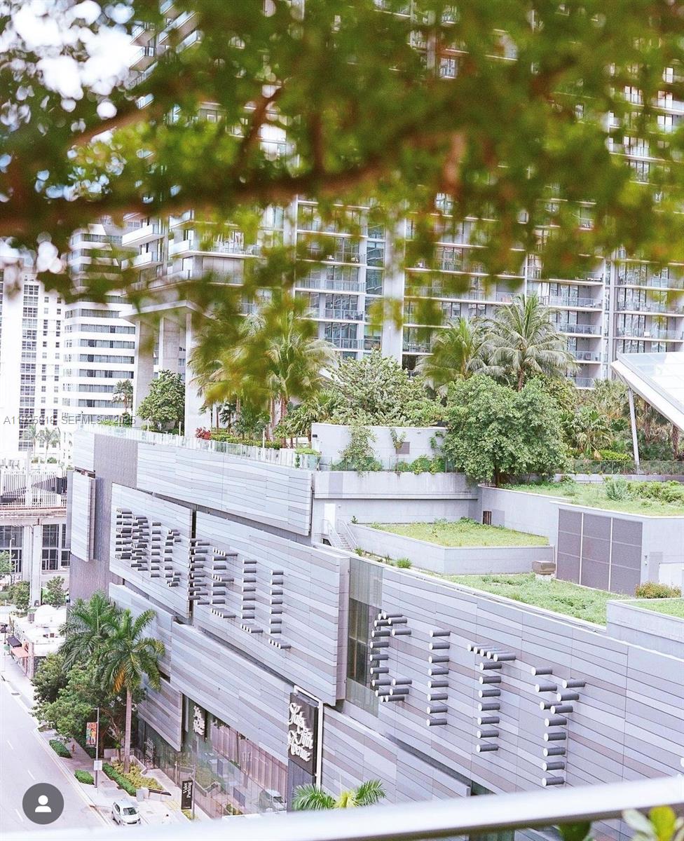 801 S Miami Ave #3804, Miami FL 33130