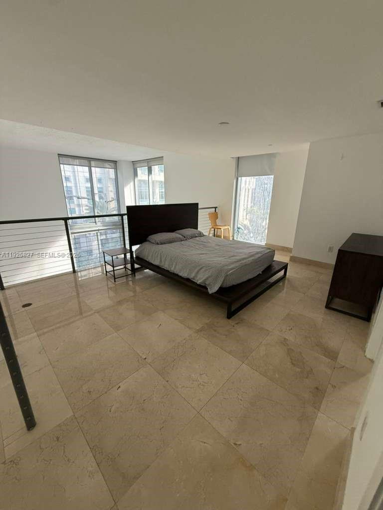 1060 Brickell Ave #413, Miami FL 33131