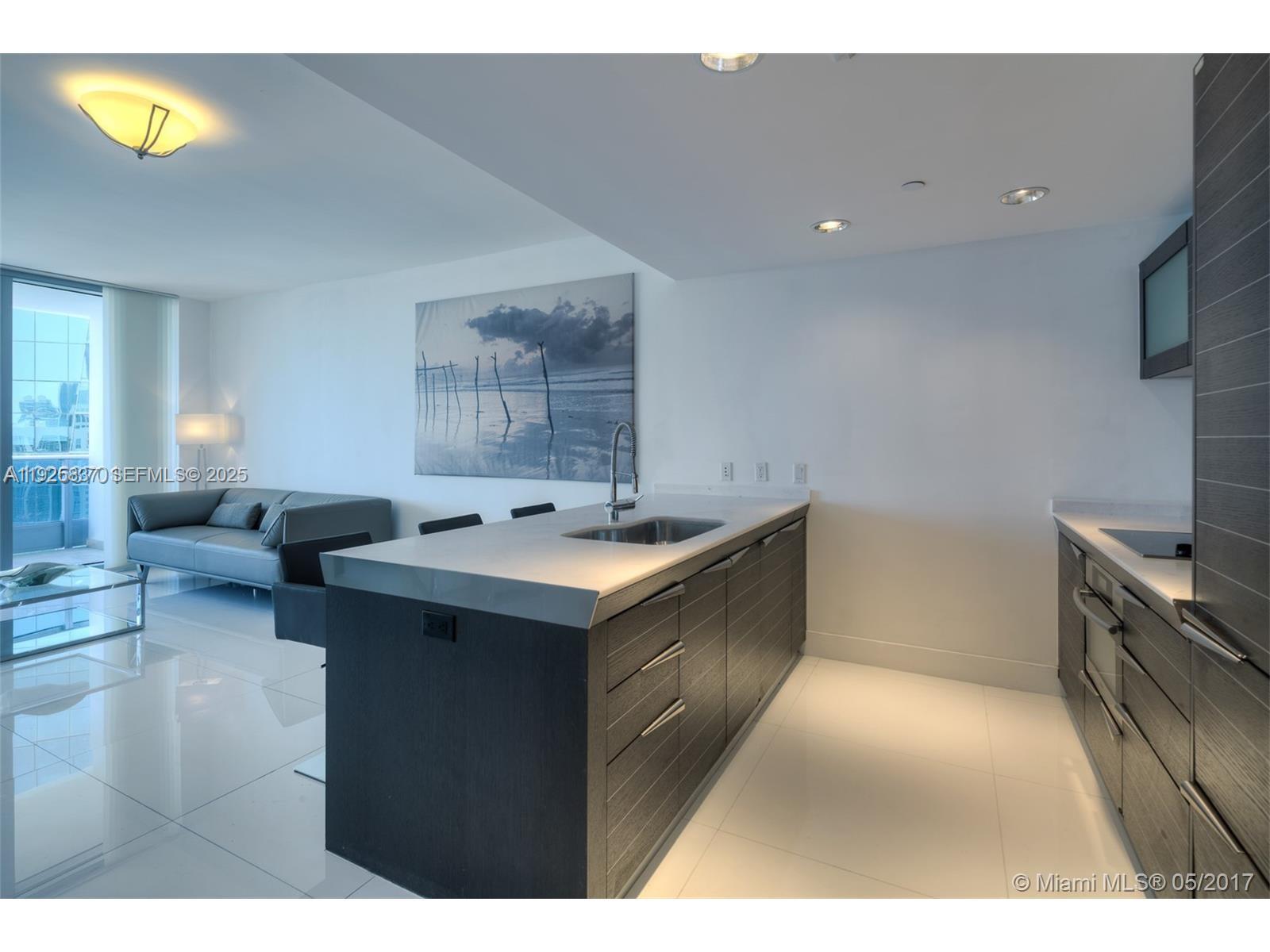 200 Biscayne Boulevard Way #4309, Miami FL 33131