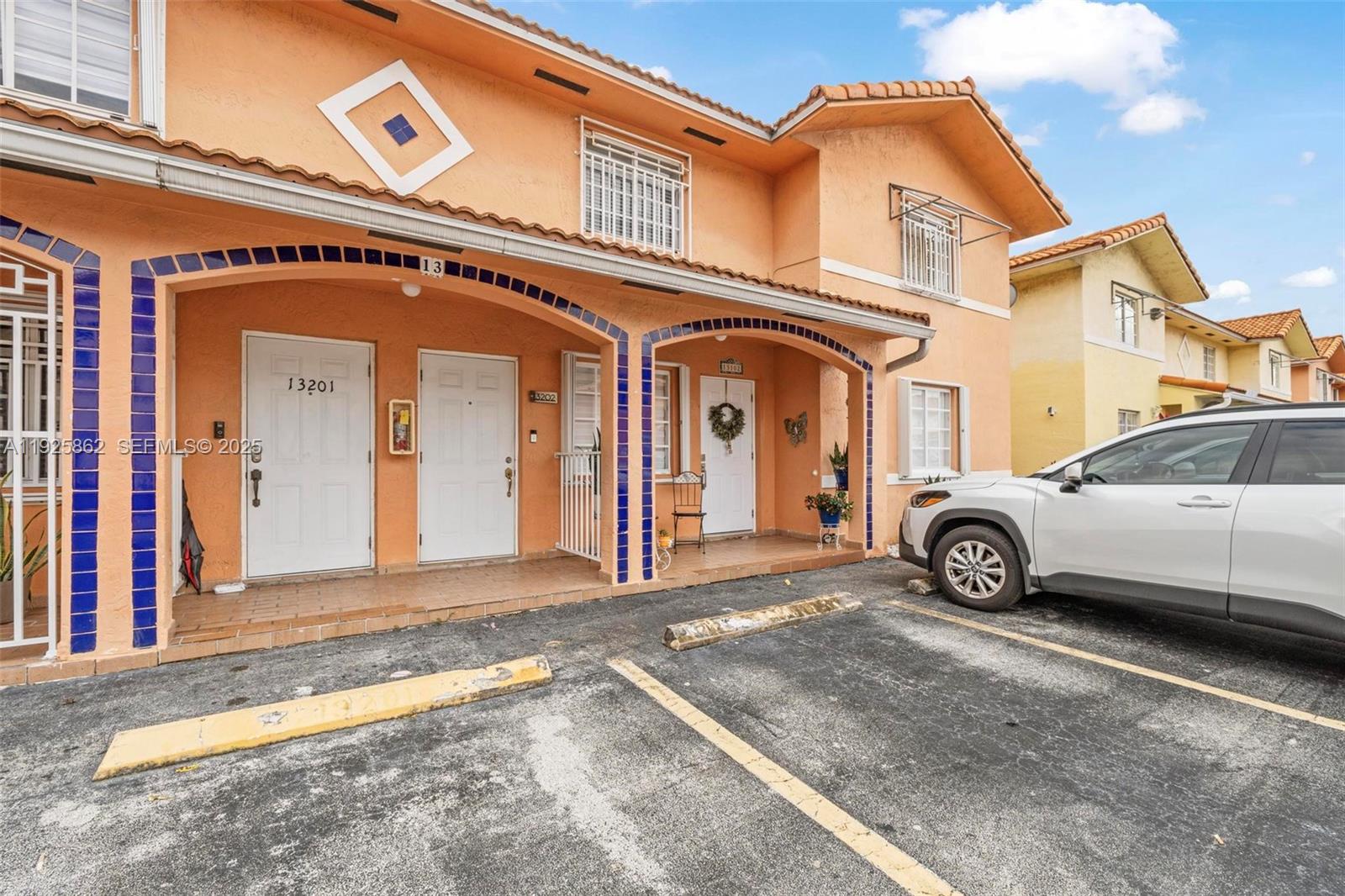 10101 W Okeechobee Rd #13202, Hialeah Gardens FL 33016