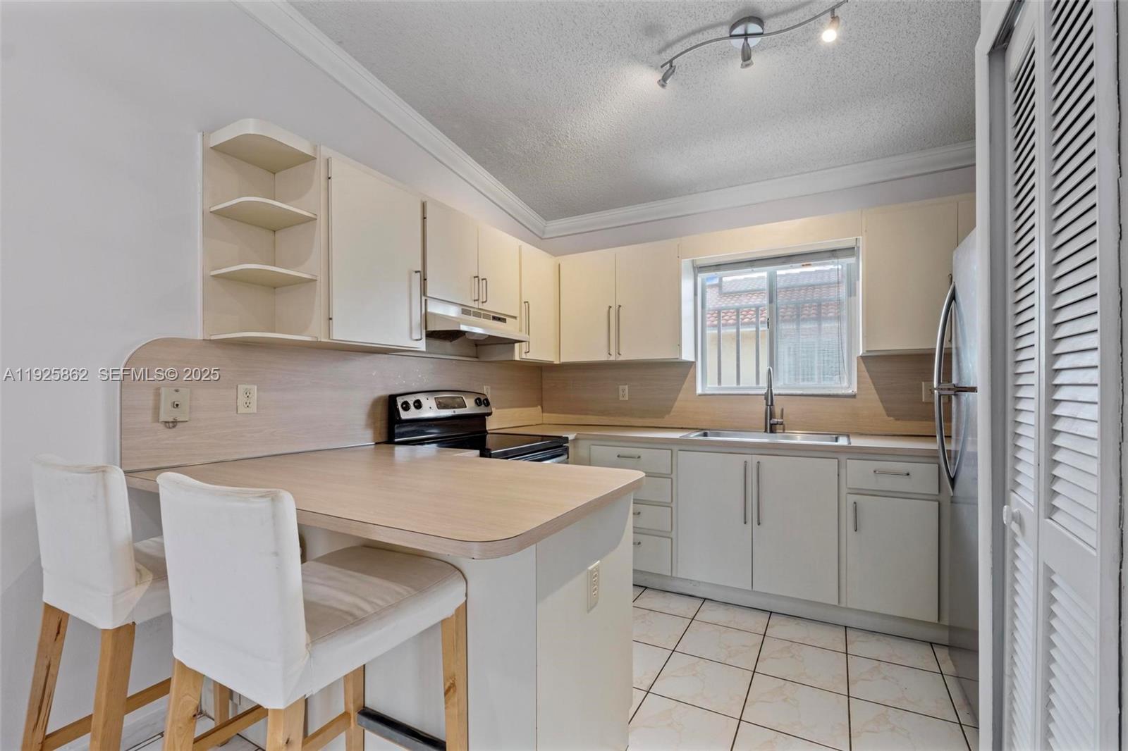 10101 W Okeechobee Rd #13202, Hialeah Gardens FL 33016