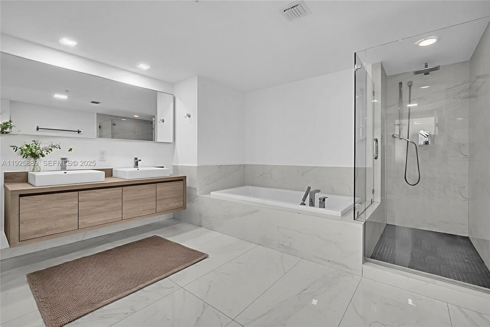 400 Sunny Isles Blvd #1519, Sunny Isles Beach FL 33160