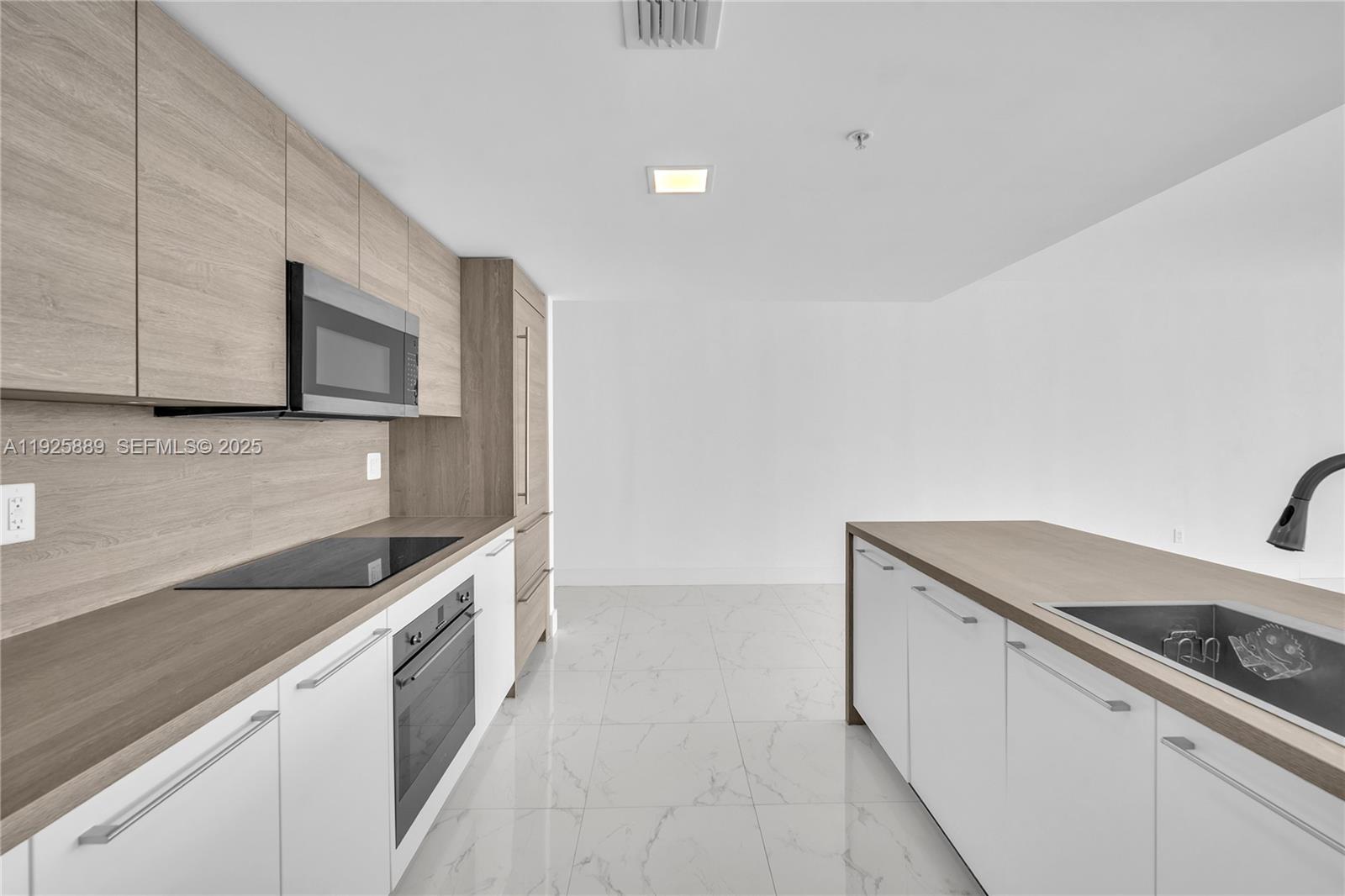 400 Sunny Isles Blvd #1519, Sunny Isles Beach FL 33160
