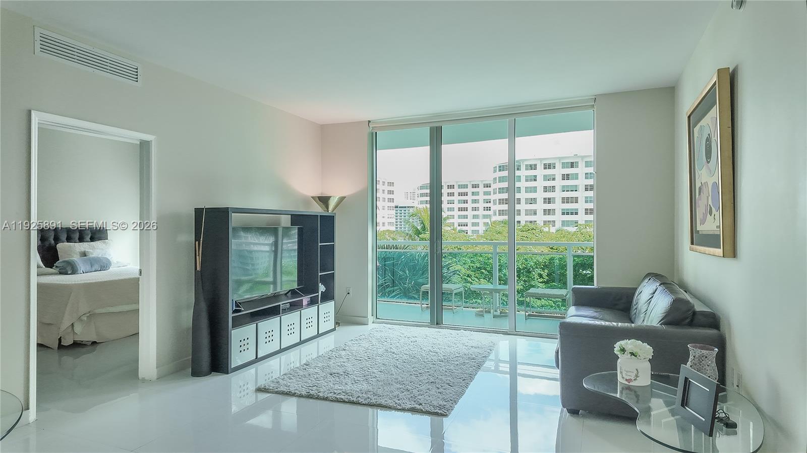 951 Brickell Ave #1206, Miami FL 33131