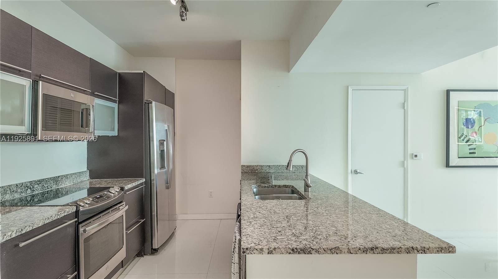 951 Brickell Ave #1206, Miami FL 33131