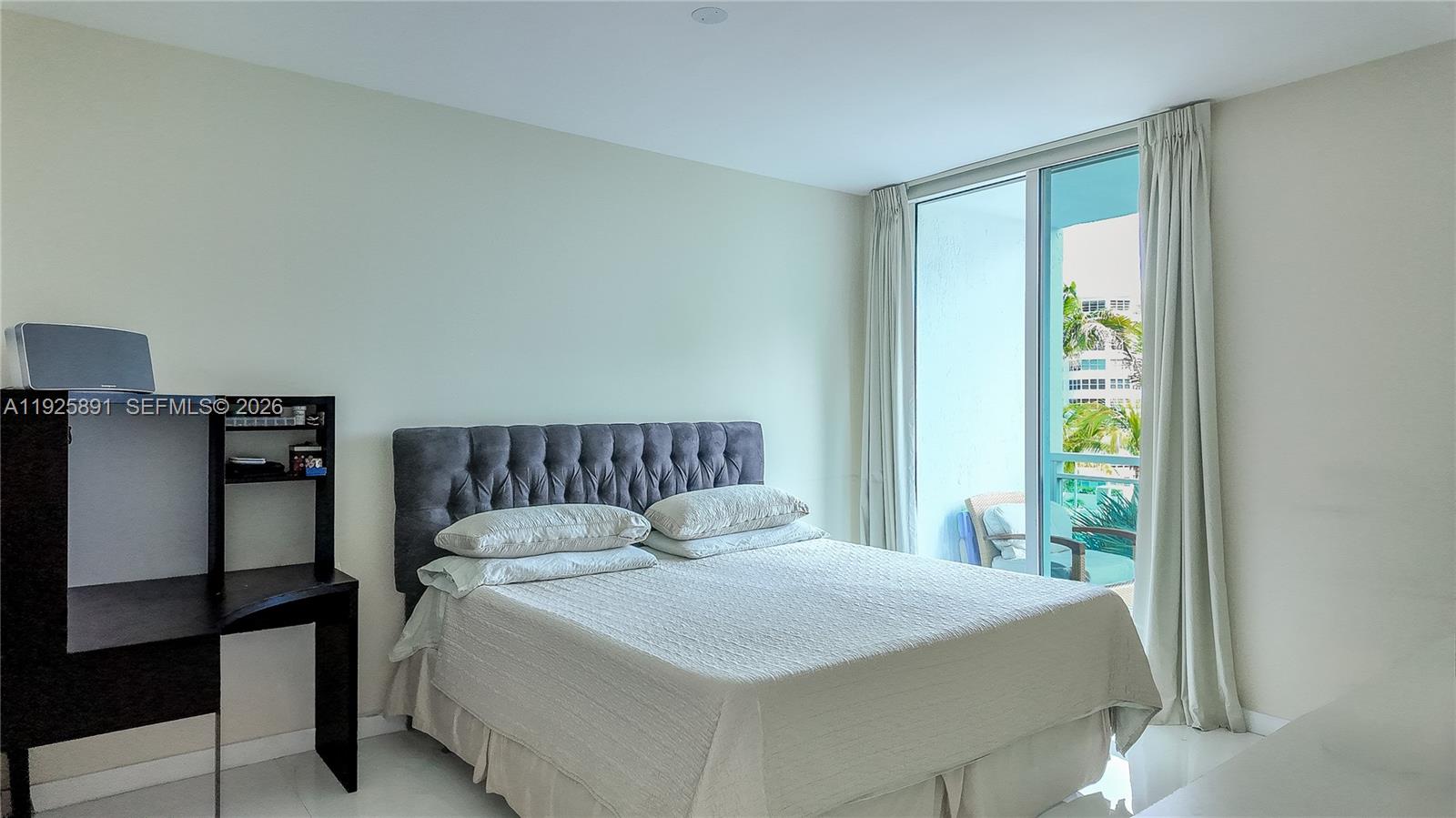 951 Brickell Ave #1206, Miami FL 33131